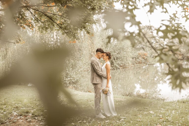photographe mariage civil amoureux jeunes mariés