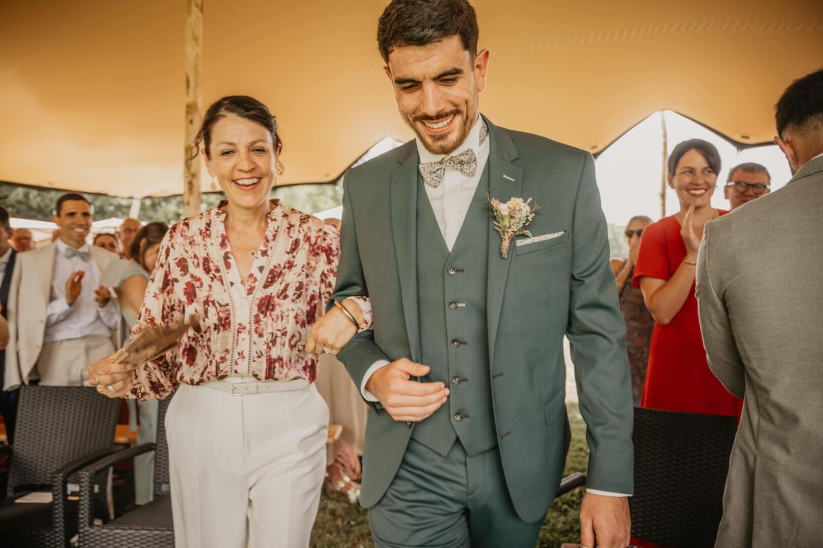 cérémonie laique auchateau de cucé photographier par studiotopia photographe de mariage à rennes