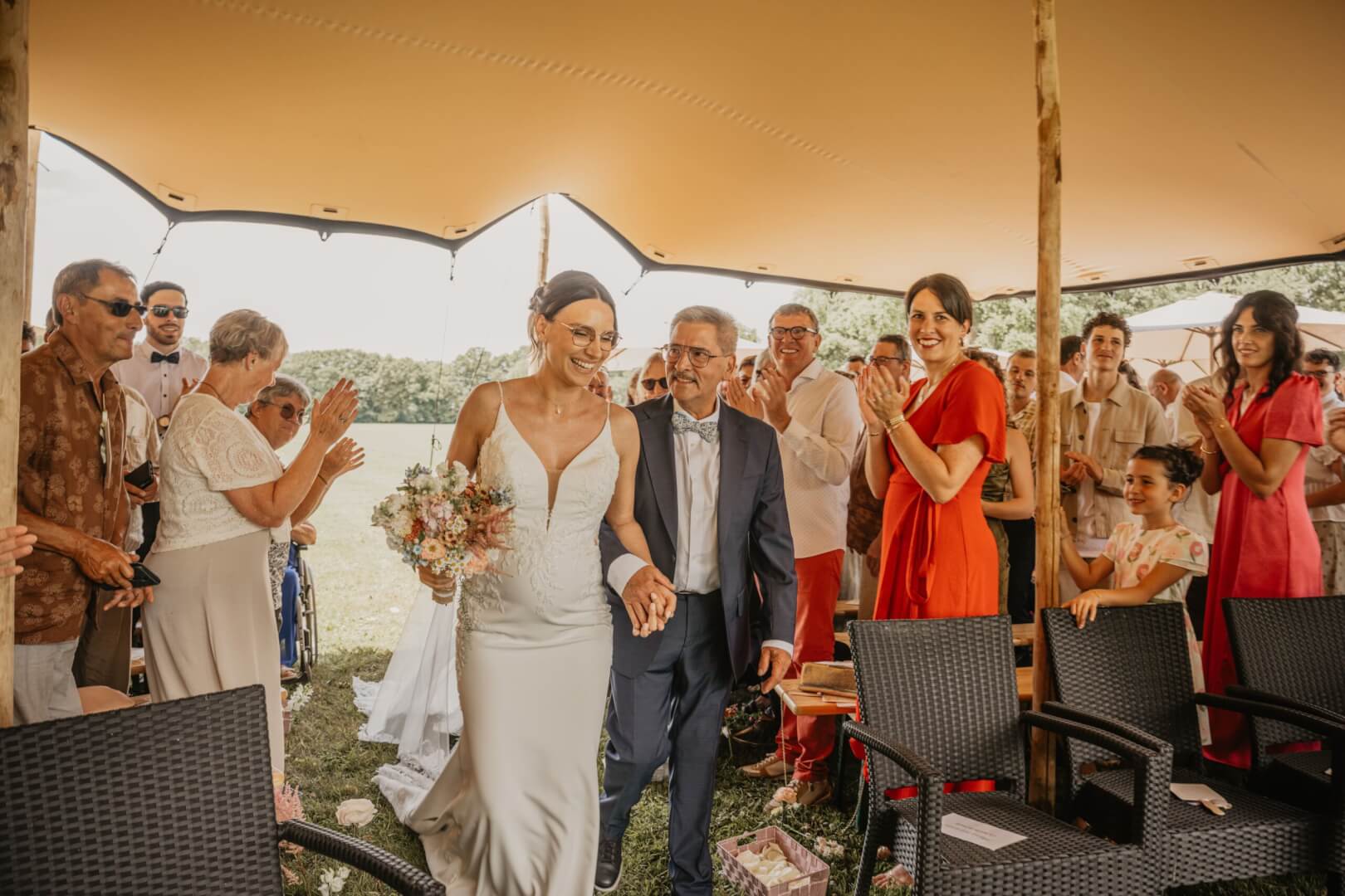 cérémonie laique auchateau de cucé photographier par studiotopia photographe de mariage à rennes